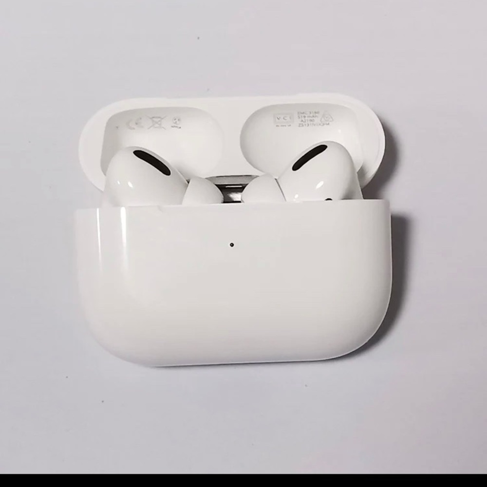 Apple AirPod Pros - Picture 6 of 6